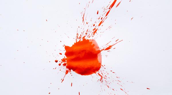 cum cureti sucul de rosii de pe pereti cea mai simpla metoda