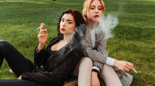 tinerii nascuti dupa 2009 nu vor mai avea voie sa fumeze inca o tara schimba legea