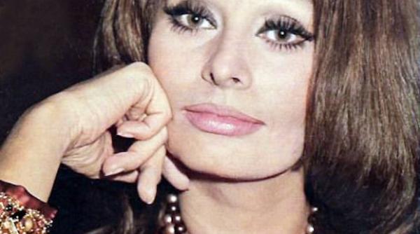 sophia loren de urgenta la spital dupa ce a cazut in baie si si a fracturat soldul