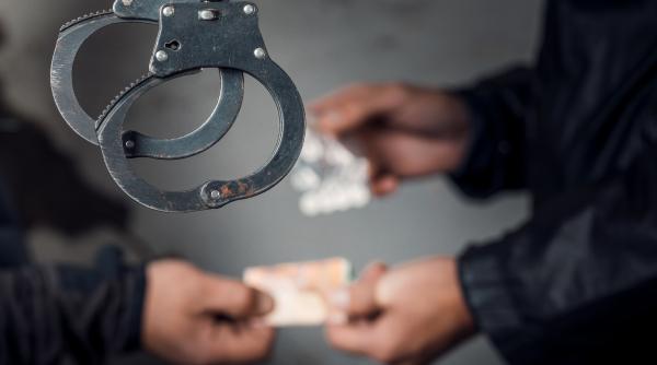 barbat retinut dupa ce a fost prins cu ketamina si a incercat sa mituiasca un jandarm cu 250 de euro