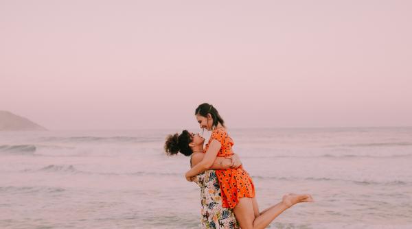 hotararea cedo privind protectia si recunoasterea legala a familiilor lgbt din romania e definitiva si trebuie implementata urgent