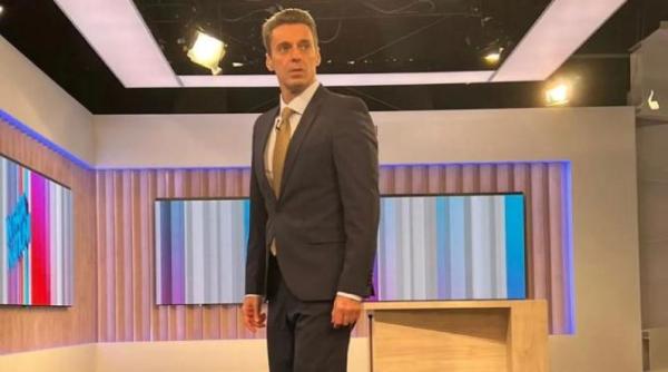 mircea badea abordarea dc news este foarte buna mi se parea cumva ca doar eu o am