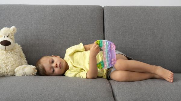 copilul tau este obosit mai tot timpul lipsa unei vitamine cheie pentru cei mici s ar putea sa fie de vina