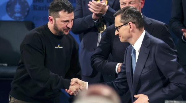 aproape jumatate dintre polonezi sustin pozitia dura a guvernului de la varsovia fata de ucraina