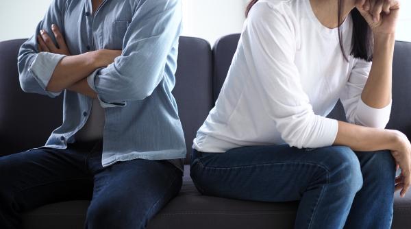 care sunt semnele ca va aflati intr o relatie toxica