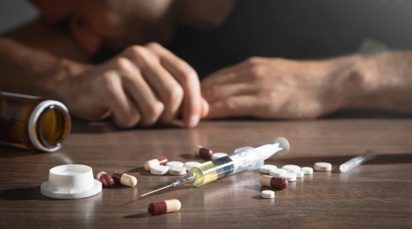 are romania suficiente centre de reabilitare pentru consumatorii de droguri planul urgent al ministrului rafila macar un centru pentru fiecare judet