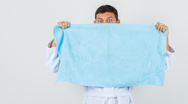 metoda japoneza de a va intinde spatele si de a pierde in greutate ai nevoie doar de un prosop