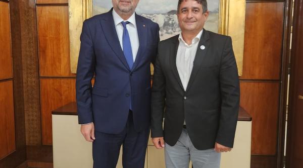 plesa primarul din alba iulia membru usr s a fotografiat cu marcel ciolacu multi cunoscuti m au intrebat daca voi merge la un alt partid