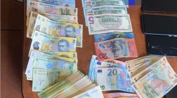 a furat 35 000 de euro dar nu a apucat sa i cheltuie politistii i au batut in usa si l au arestat