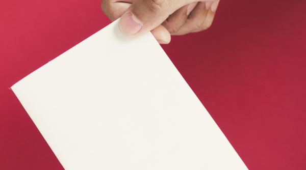 alegerile legislative din polonia sunt pline de dezinformare manipulare si propaganda