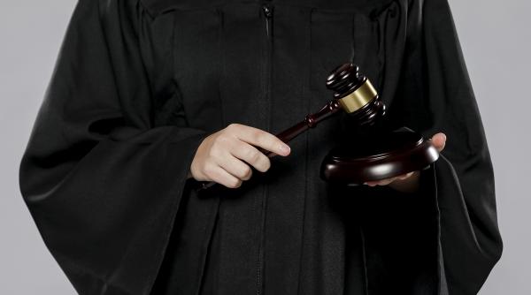 o judecatoare din bucuresti nu poate justifica o avere de peste 6 milioane de euro