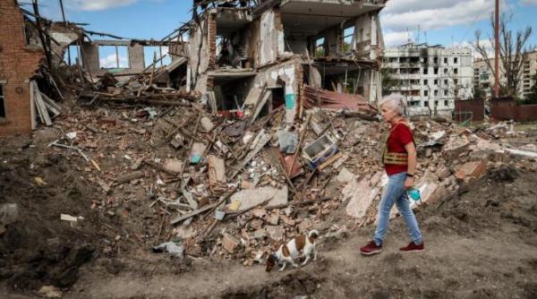 putin tinteste tot mai multi civili cel putin 3 persoane au murit dupa ce kremlinul a bombardat o noua scoala din ucraina