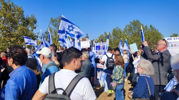 solidari cu statul israel istandwithisrael miting in parcul izvor mesajul e unul singur israelul va invinge