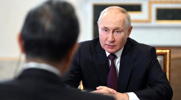 putin merge in china ii ea si pe sefii gazprom si rosneft cu el