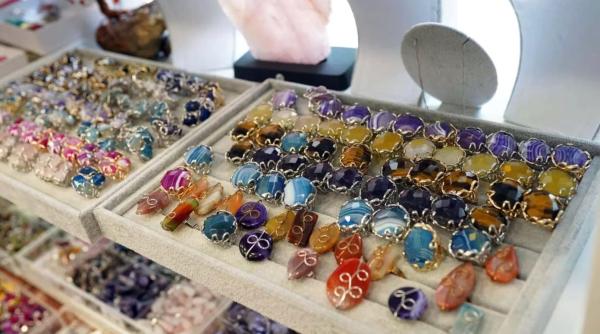 magia cristalelor de ce ar trebui sa investesti in ele si sa le achizitionezi de la un magazin de incredere