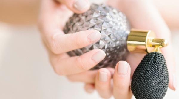 descopera aromele parfumurilor de lux inspirate din magia si eleganta orasului paris