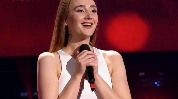 dupa vocea spaniei gilberta wilson a cucerit si juriul vocea romanie fara rezerve nu imi vine sa cred ca cineva a ales piesa asta video