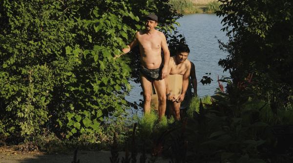 liviu varciu razvan fodor cosmin natanticu si stefan pavel desculti si dezbracati intr un sat de langa bucuresti