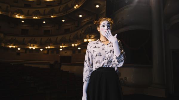 romania se transforma intr un desert cultural impact asupra democratiei masurat de barometrul de consum