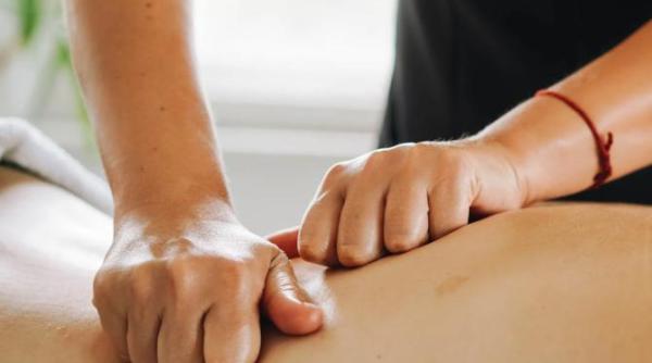 de ce este complet inofensiv sa iti trosnesti articulatiile