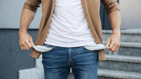 o treime din populatia activa absenta de pe piata muncii radu burnete avertisment dur cateva sute de mii de persoane vulnerabile