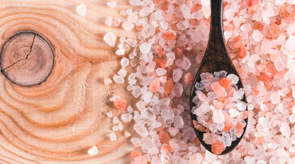 sarea roz de himalaya mai sanatoasa decat alte saruri