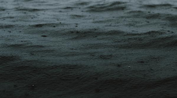 ce se intampla daca ploua de sfantul dumitru cele mai populare superstitii