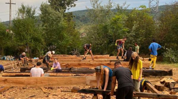 acestia sunt cei mai valorosi voluntari avem nevoie de lideri de oameni care sa preia responsabilitati mihai lehene presedinte ruf despre voluntari si voluntariat video