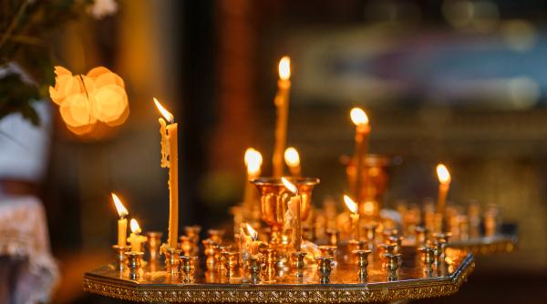 calendar crestin ortodox sarbatoare 28 octombrie 2023 cruce neagra