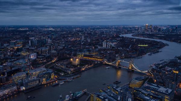 regatul unit urmeaza sa fie lovit de furtuna ciaran