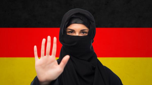 hamas si samidoun doua grupari islamiste au interzise toate activitatile in germania