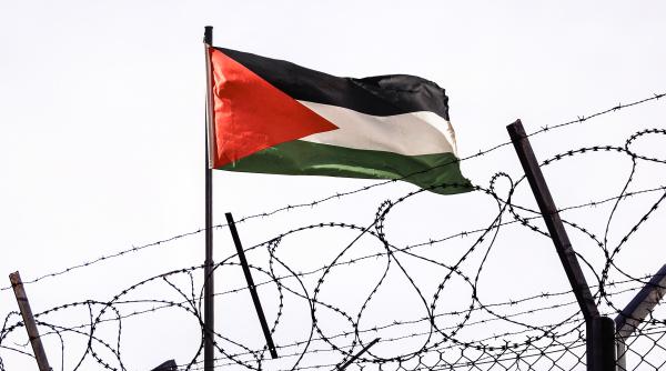 printre civilii care au iesit din gaza sunt si socrii prim ministrului scotian