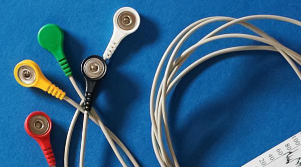 luna noiembrie focus pe sanatatea inimii la ares in spitalul memorial baneasa pacientii beneficiaza de montare si interpretare holtere ta si ekg cu reducere de 50prc