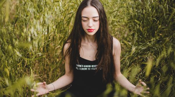 diferenta dintre meditatie si mindfulness