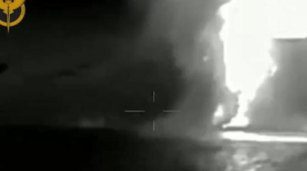 imagini din razboi drone ucrainene lovesc navele rusilor din crimeea video