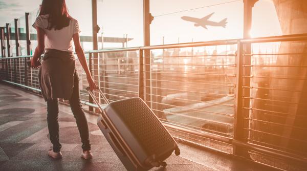 tarifele aeriene crescute mult peste inflatie chiar si pentru zborurile rezervate in avans