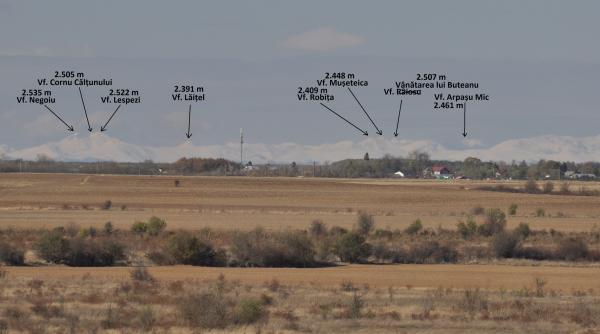 intreaga creasta a muntilor fagaras a fost fotografiata de langa bucuresti de la 170 de kilometri distanta galerie foto