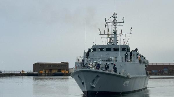 vanatorul de mine m 270 sublocotenent ion ghiculescu se indreapta spre portul militar constanta