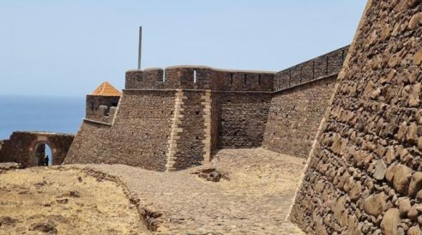 klaus iohannis program oficial in cabo verde imagini din cidade velha orasul protejat unesco vizitat de presedinte astazi galerie foto