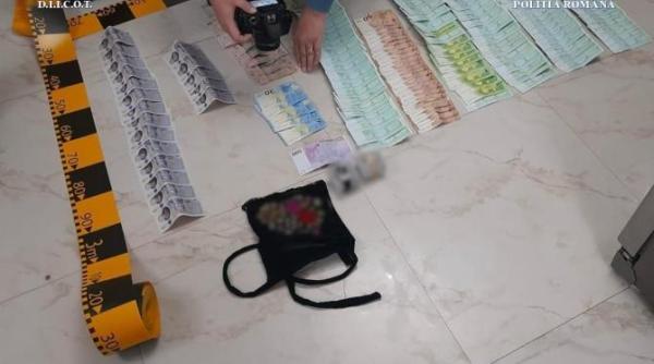 descinderi in ziua z la gruparea canarilor liderul grupului infractional 7 000 000 usd in depozite si aproximativ 8 000 000 usd in retrageri in doar 1 an