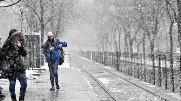 vremea in bucuresti in acest weekend racire accentuata ploi lapovita si ninsoare