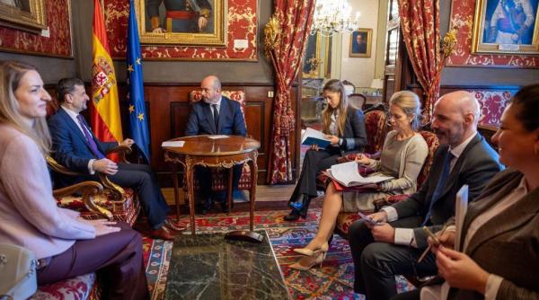 spania intalnire intre ambasadorul romaniei si presedintele senatului spaniol