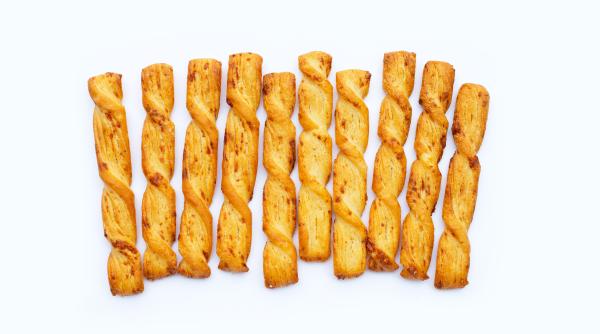 saratele cu untura si telemea o bunatate pe masa de sarbatori