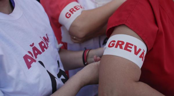 angajatii institutiilor din ministerul muncii intra in greva generala incepand de luni