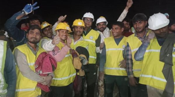 s a terminat numaratoarea inversa cei 14 muncitori din india salvati dupa 17 zile