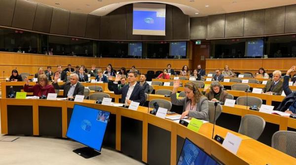 victor negrescu raportul cu elemente cheie pentru aderarea romaniei la spatiul schengen aprobat de parlamentul european