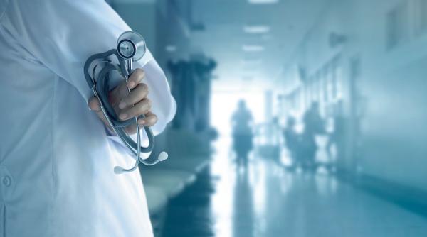 spitalele care vor asigura asistenta medicala de urgenta de sf andrei si 1 decembrie