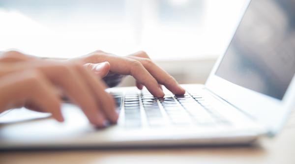 ce cauta romanii pe internet klaus iohannis george simion marcel ciolacu si ciorba de perisoare