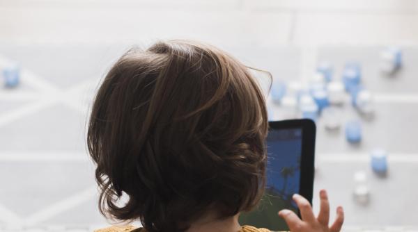 exista autism virtual psihiatrul pediatru ioana georgescu lamureste parintii multiple studii au aratat asta video