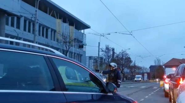 soferii tupeisti din bucuresti taxati de un politist rutier esti eroul zilei
